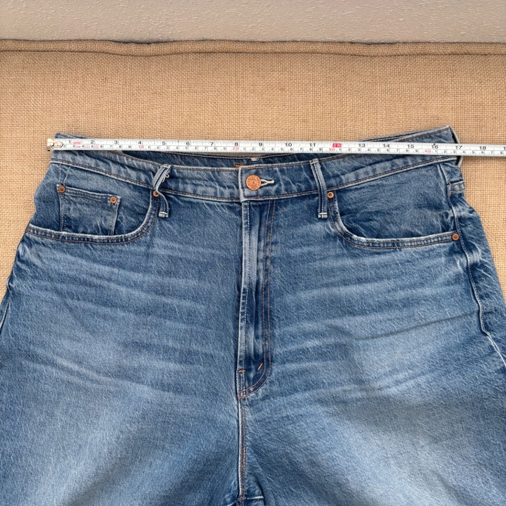 MOTHER Denim Maven Ankle Fray Raw Hem in For Sure Light Wash - Size 33 - Picture 11 of 13